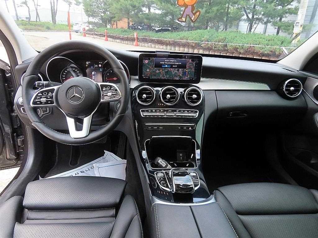 벤츠 C 클래스 C클래스 W205 C200 아방가르드 이미지 7
