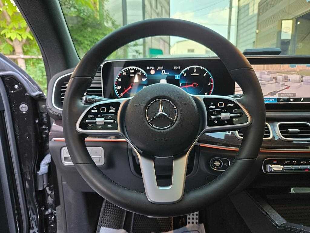 벤츠 GLE 클래스 GLE 클래스 W167 GLE 400d 4MATIC 쿠페 이미지 7