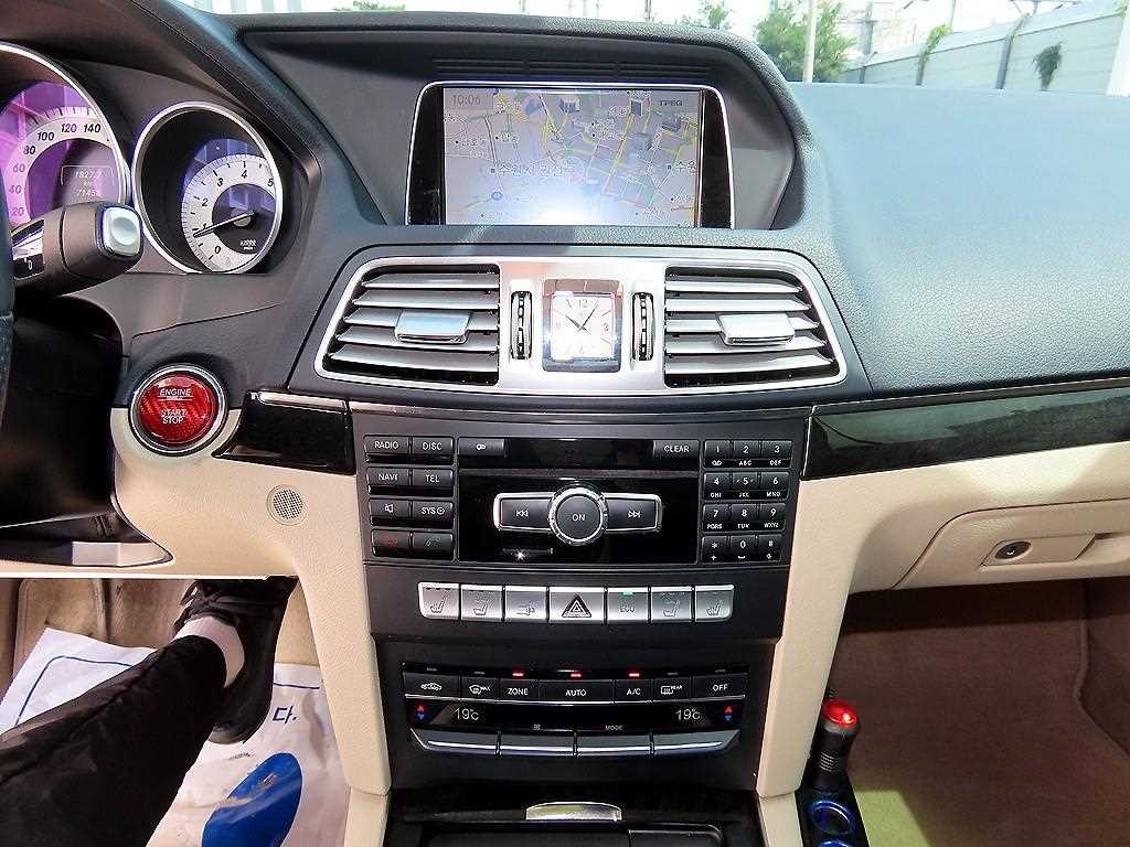 벤츠 E 클래스 E-클래스 W212 E200 카브리올레 이미지 16