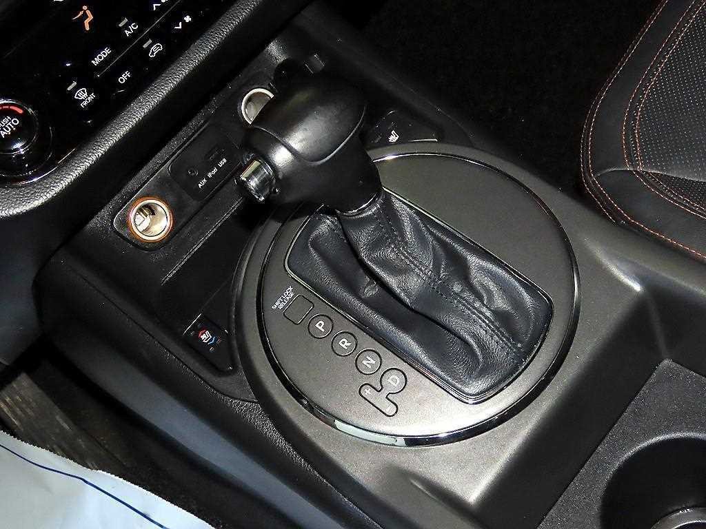 기아 스포티지 스포티지 R 2WD LIMITED 이미지 12