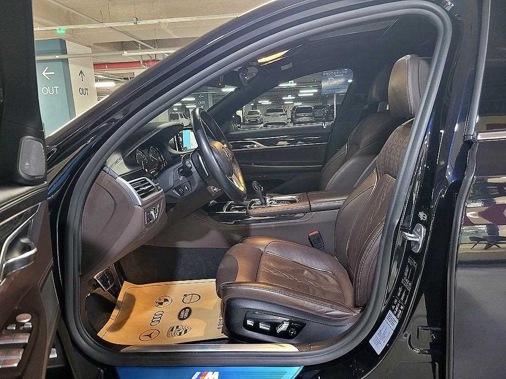 BMW 7시리즈 7시리즈 (G11) 730Ld xDrive M 스포츠 이미지 7