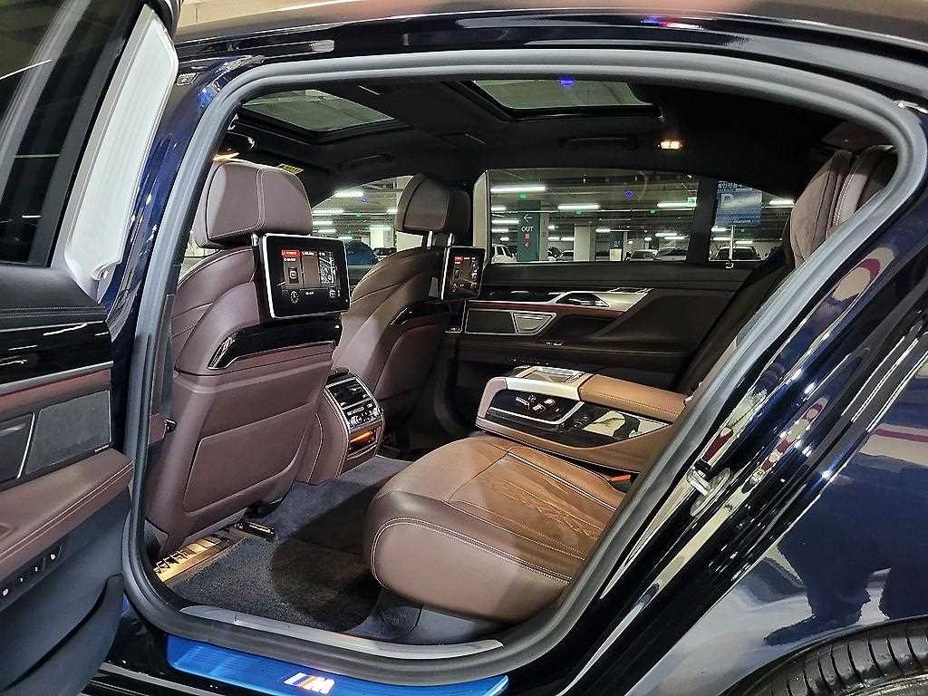 BMW 7시리즈 7시리즈 (G11) 730Ld xDrive M 스포츠 이미지 8