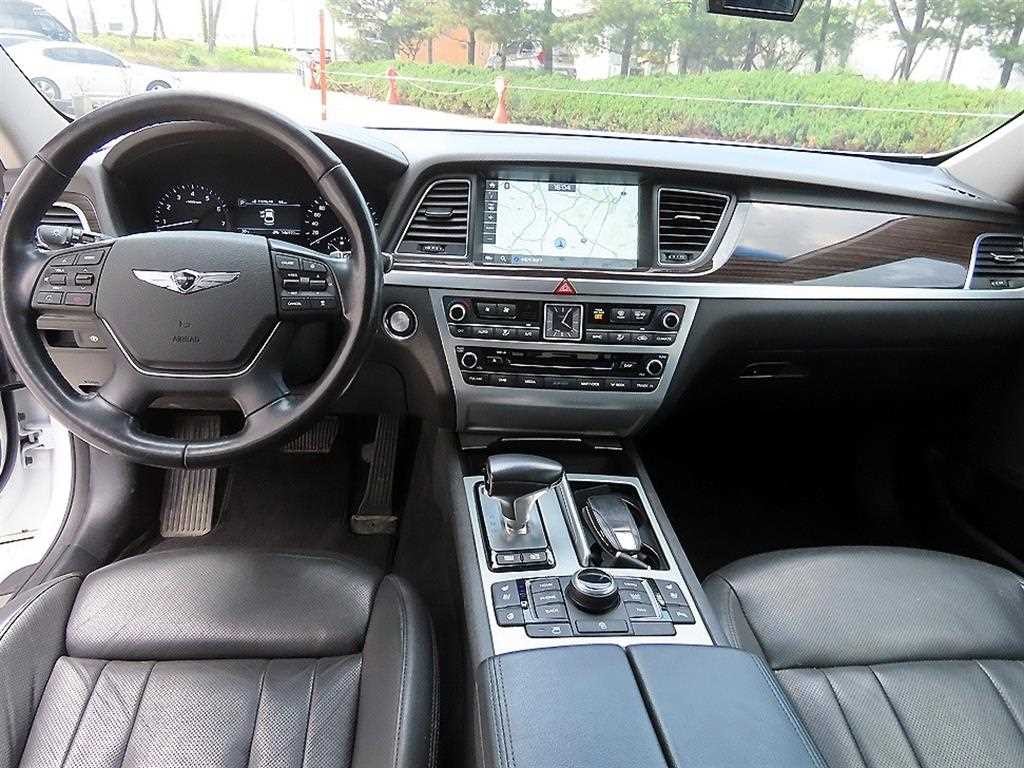 제네시스 G80 3.3 GDI AWD 프리미엄 럭셔리 이미지 7
