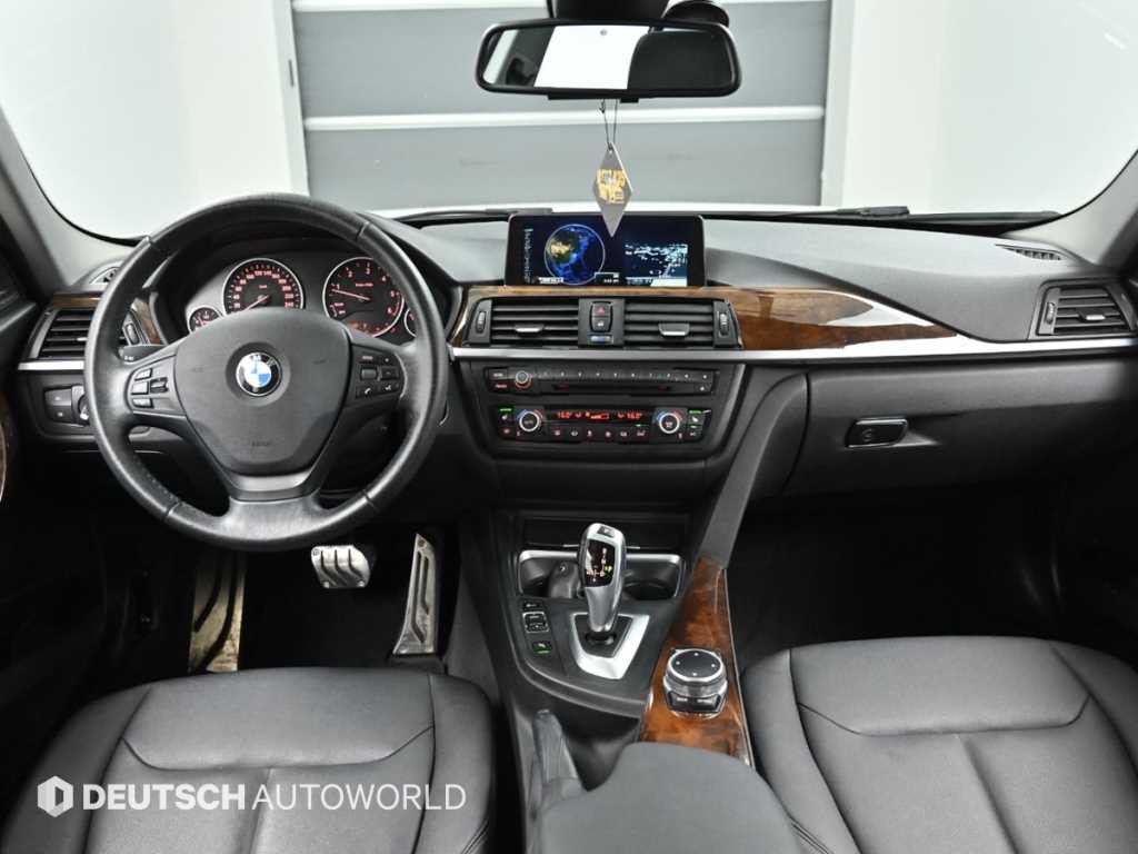 BMW 3시리즈 3시리즈 (F30) 320d 이미지 7