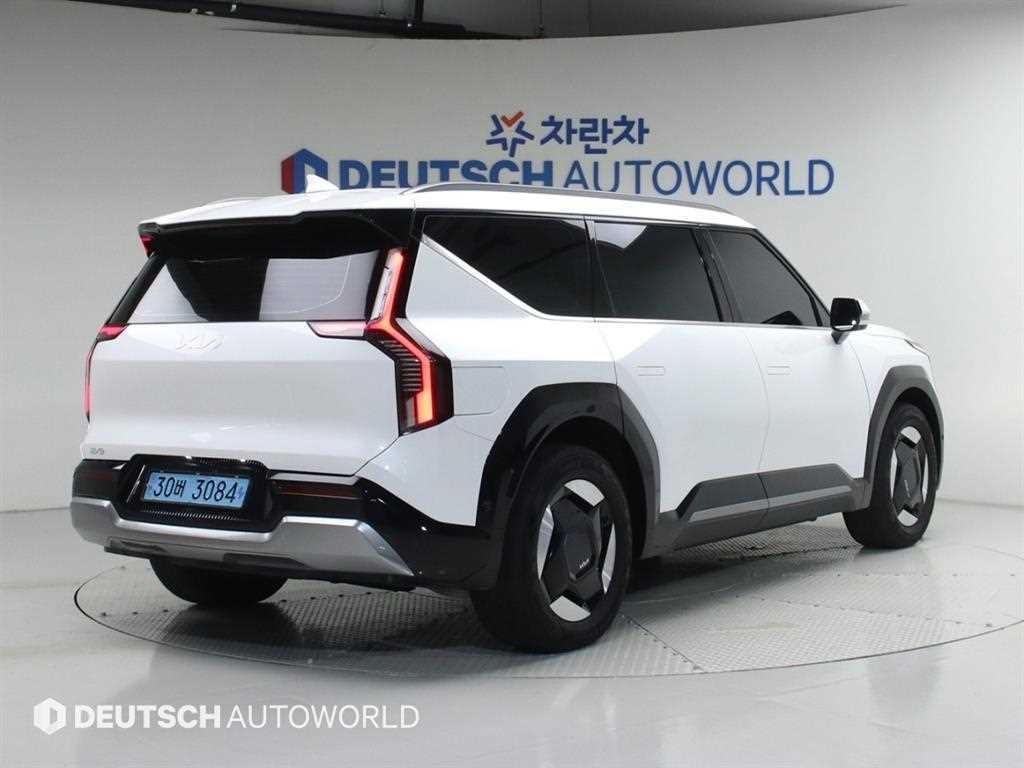 기아 EV9 롱레인지 2WD 어스 이미지 2