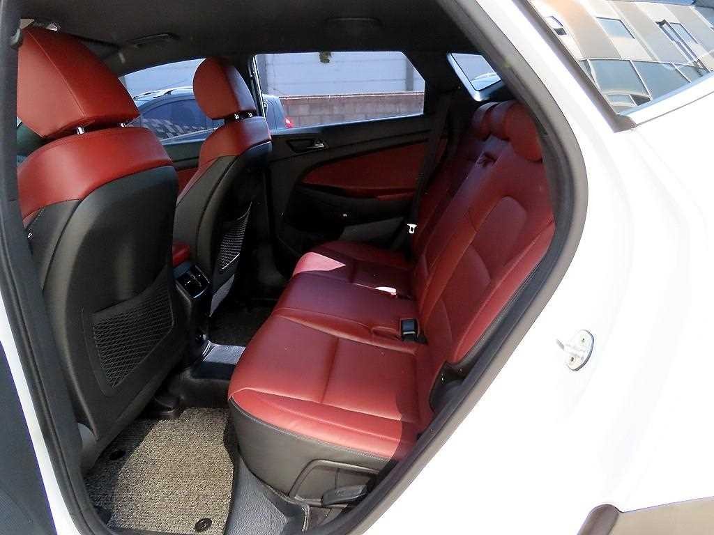 현대 투싼 올뉴투싼 1.6T 2WD 프리미엄 이미지 13