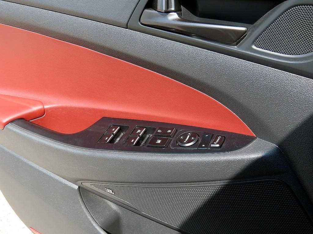 현대 투싼 올뉴투싼 1.6T 2WD 프리미엄 이미지 17