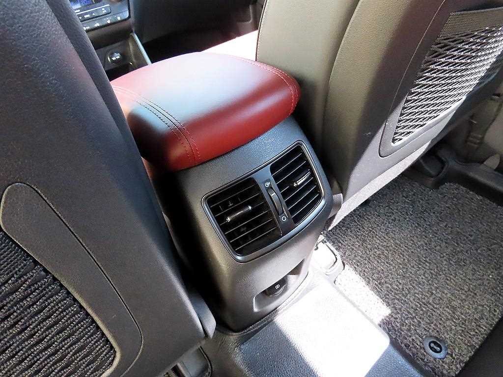 현대 투싼 올뉴투싼 1.6T 2WD 프리미엄 이미지 18