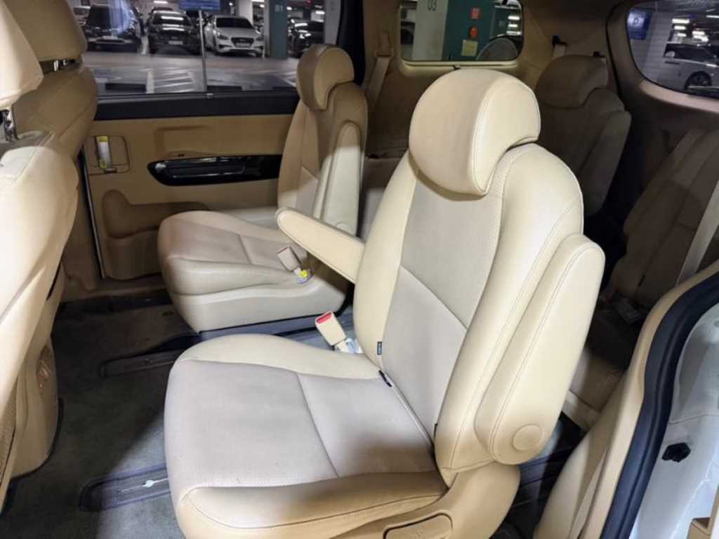 기아 카니발 더 뉴 카니발 디젤 9인승 프레스티지 이미지 7