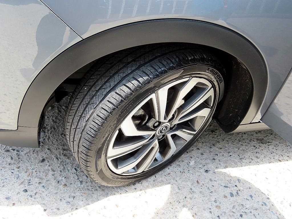 KG모빌리티(쌍용) 티볼리 베리 뉴 티볼리 2WD 가솔린 1.5 V3 이미지 20
