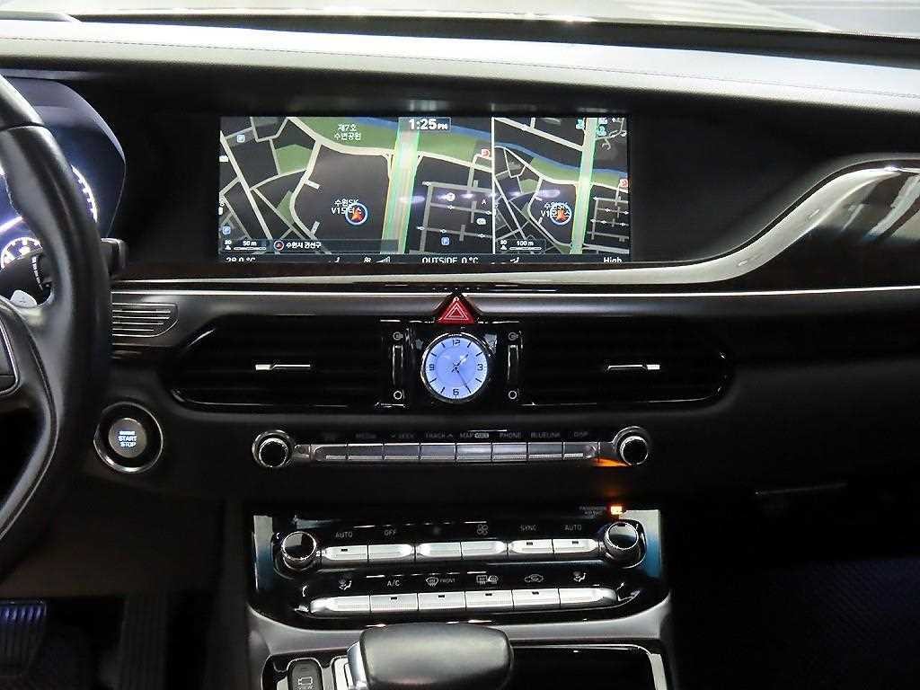 제네시스 EQ900 3.8 GDI AWD 프리미엄 럭셔리 이미지 11