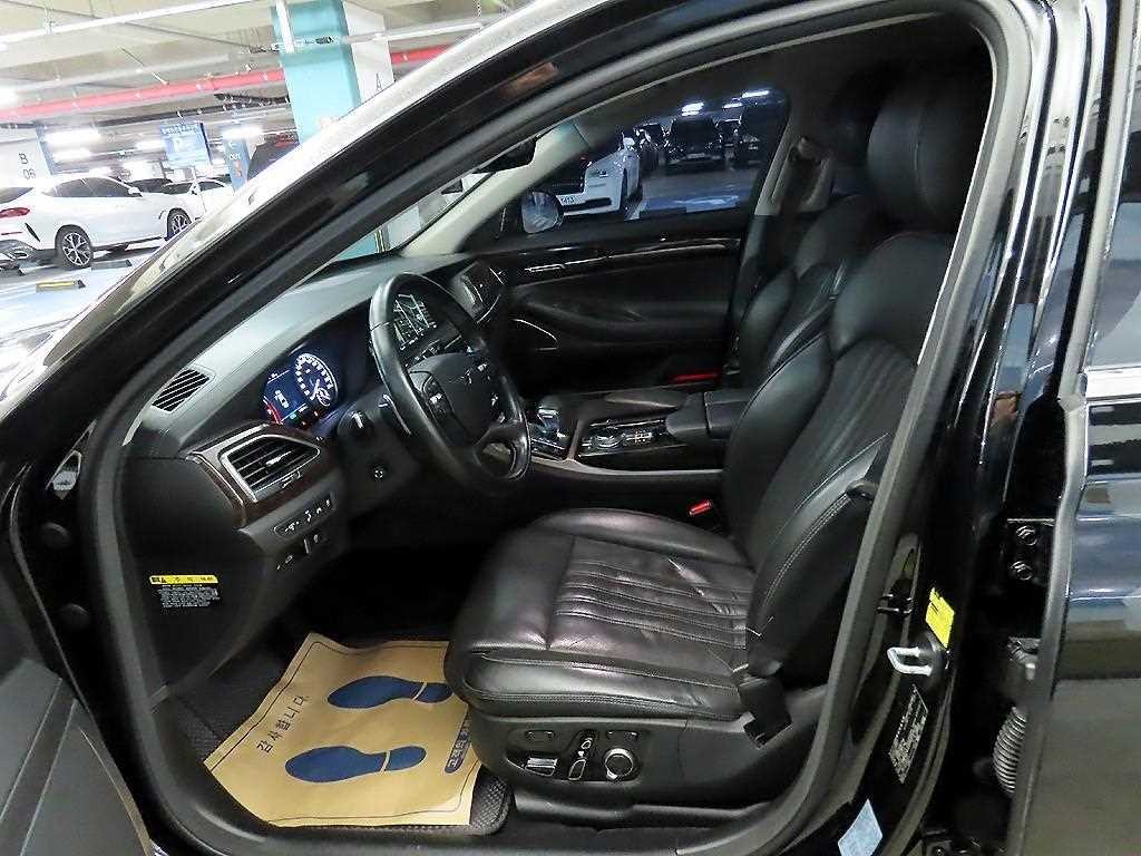 제네시스 EQ900 3.8 GDI AWD 프리미엄 럭셔리 이미지 7