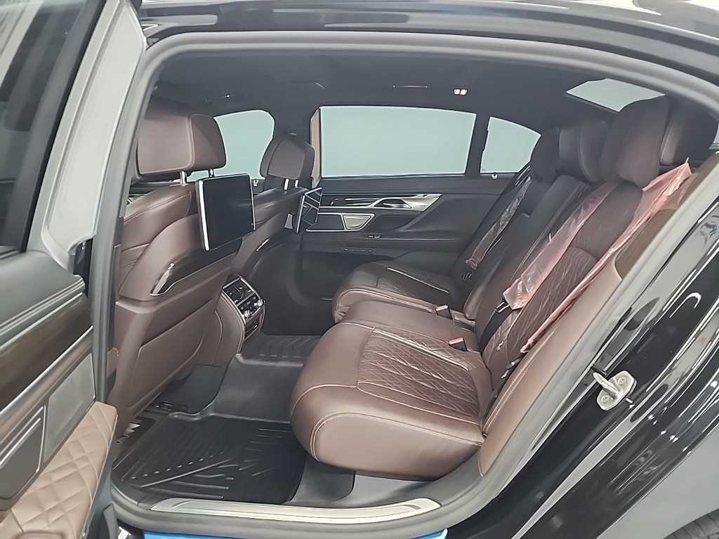 BMW 7시리즈 7시리즈 (G11) 730Ld xDrive 디자인 퓨어 엑설런스 이미지 12
