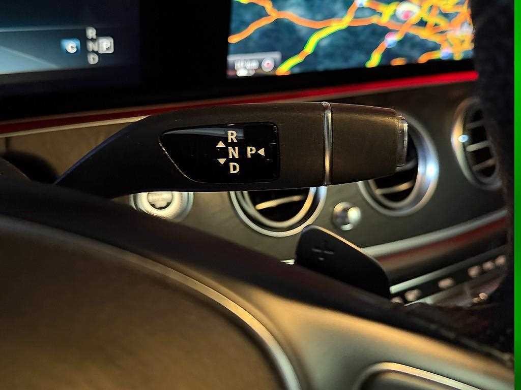 벤츠 E 클래스 E-클래스 W213 E300 아방가르드 이미지 12