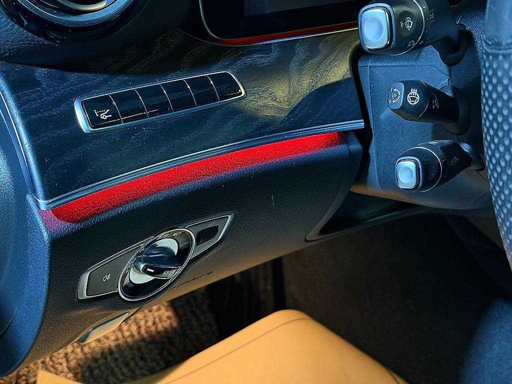벤츠 E 클래스 E-클래스 W213 E300 아방가르드 이미지 14