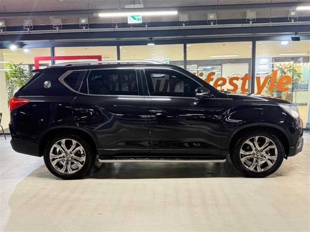 KG모빌리티(쌍용) 렉스턴 G4렉스턴 디젤 2.2 4WD 유라시아 에디션 이미지 3