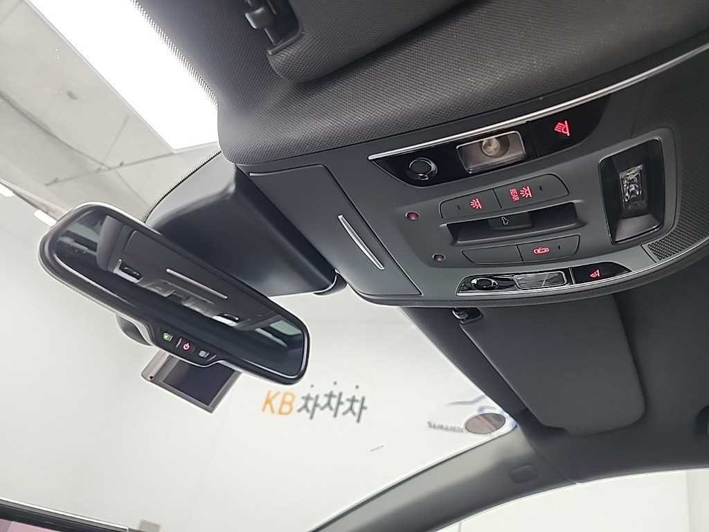 아우디 A6 뉴A6 40 TFSI 기본형 이미지 17