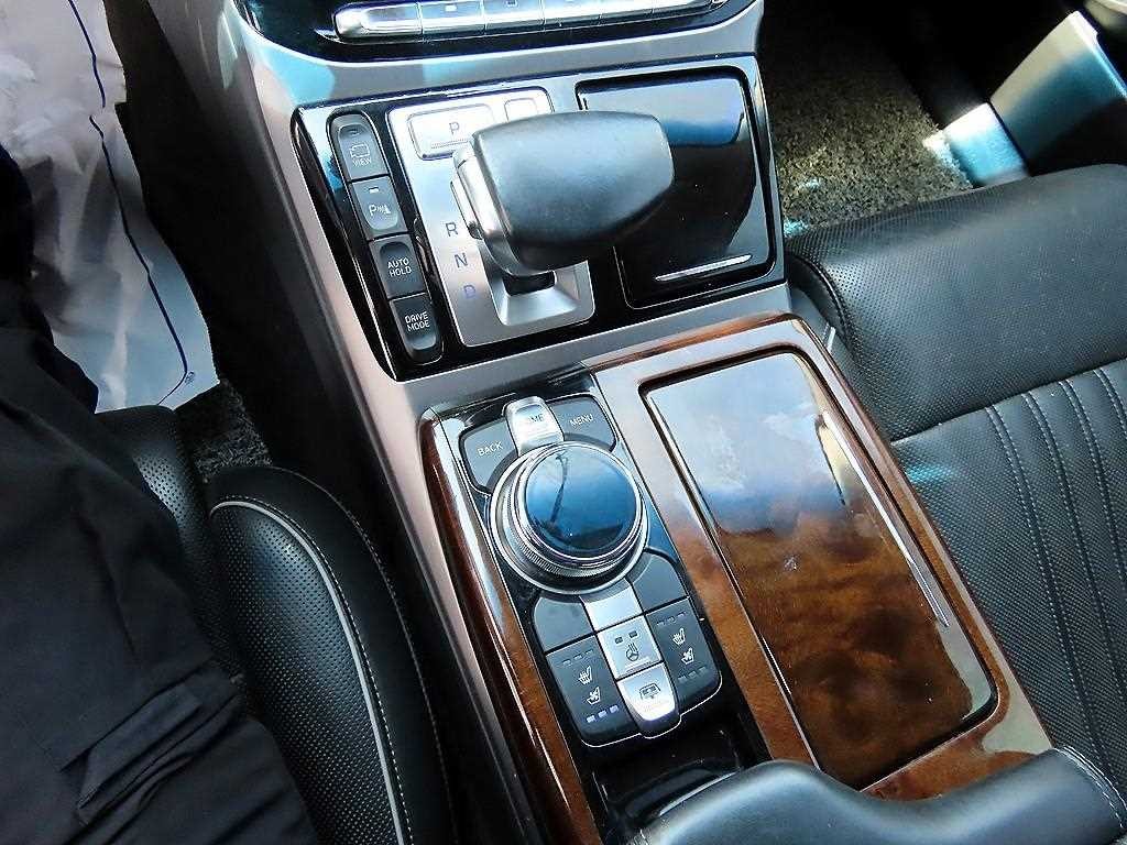 제네시스 EQ900 3.3 T-GDI AWD 프리미엄 럭셔리 이미지 11