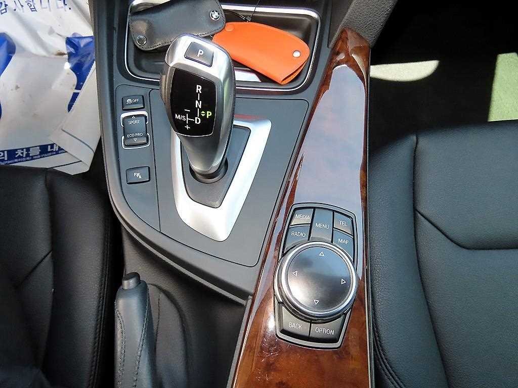 BMW 그란투리스모 3시리즈 GT (F34) GT 320D xDrive 이미지 11