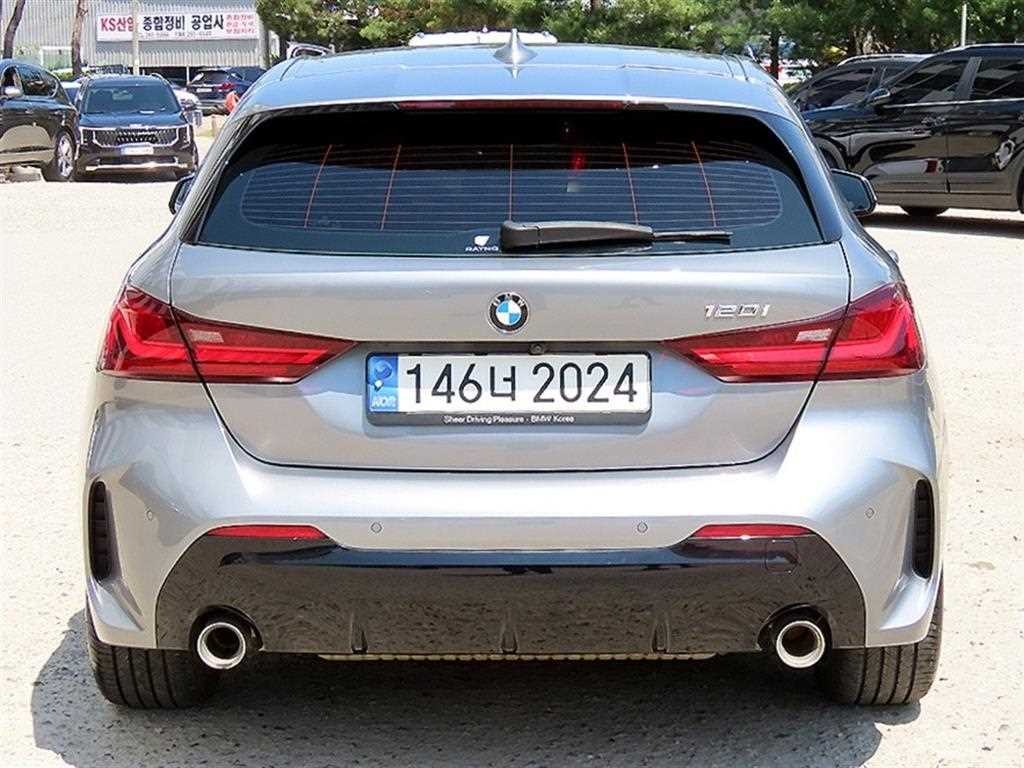 BMW 1시리즈 1시리즈 (F40) 120i M 스포츠 이미지 4