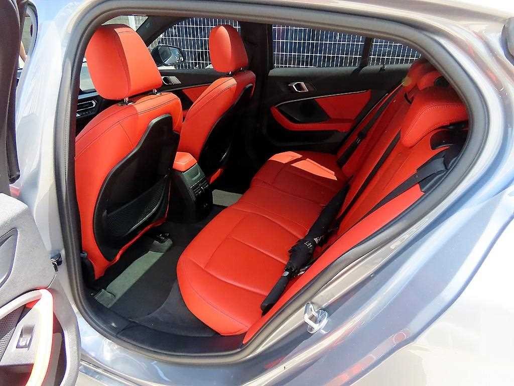 BMW 1시리즈 1시리즈 (F40) 120i M 스포츠 이미지 6