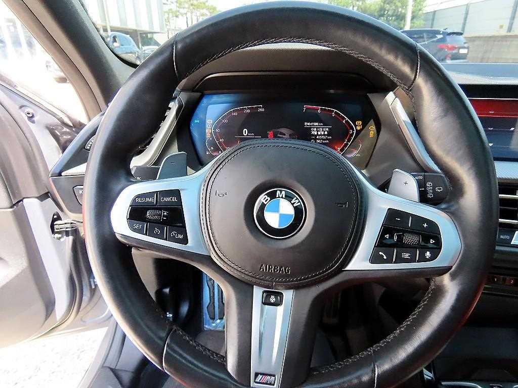 BMW 1시리즈 1시리즈 (F40) 120i M 스포츠 이미지 8