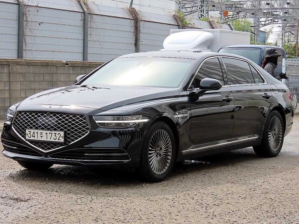 제네시스 G90 3.8 GDI AWD 럭셔리 이미지 2