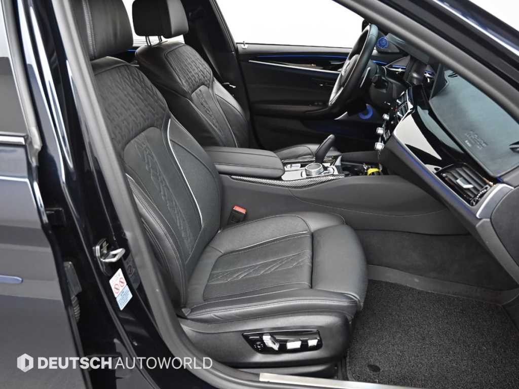 BMW 5시리즈 5시리즈 (G30) 530i xDrive M 스포츠 플러스 이미지 11