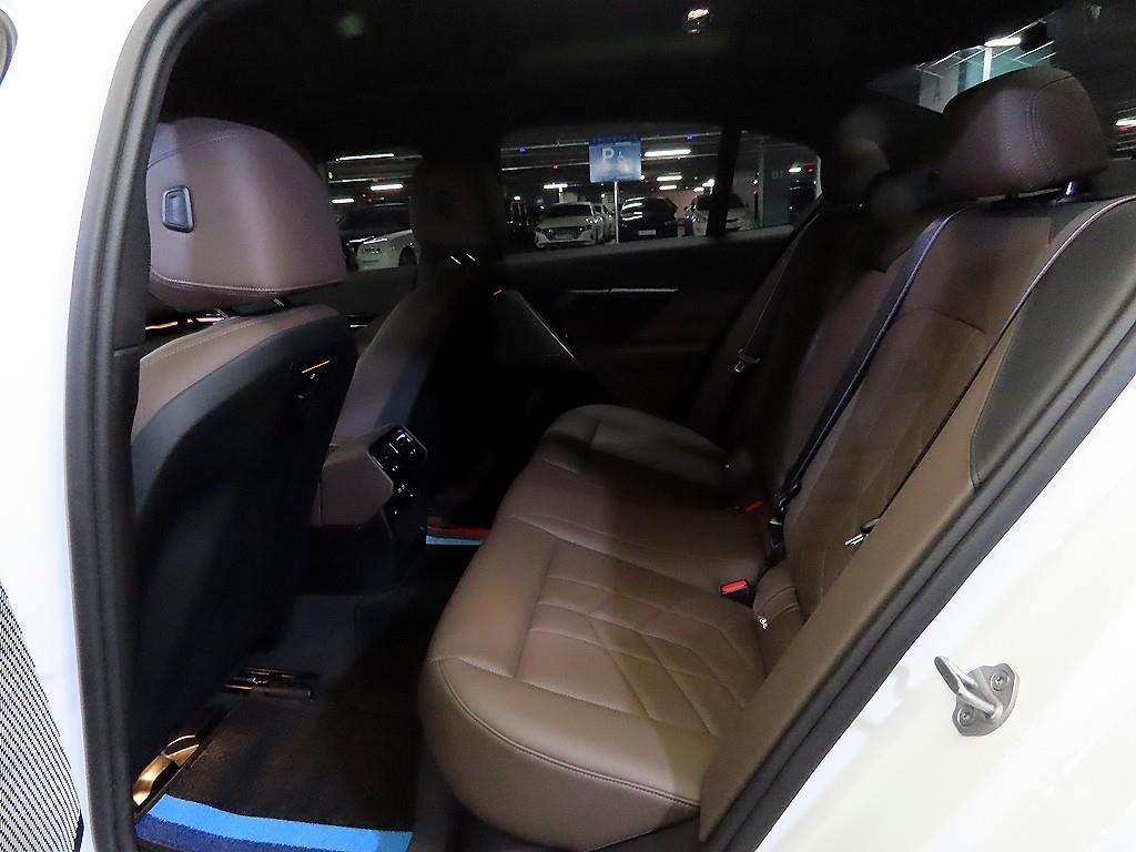 BMW 5시리즈 5시리즈 (G60) 520i M 스포츠 이미지 7