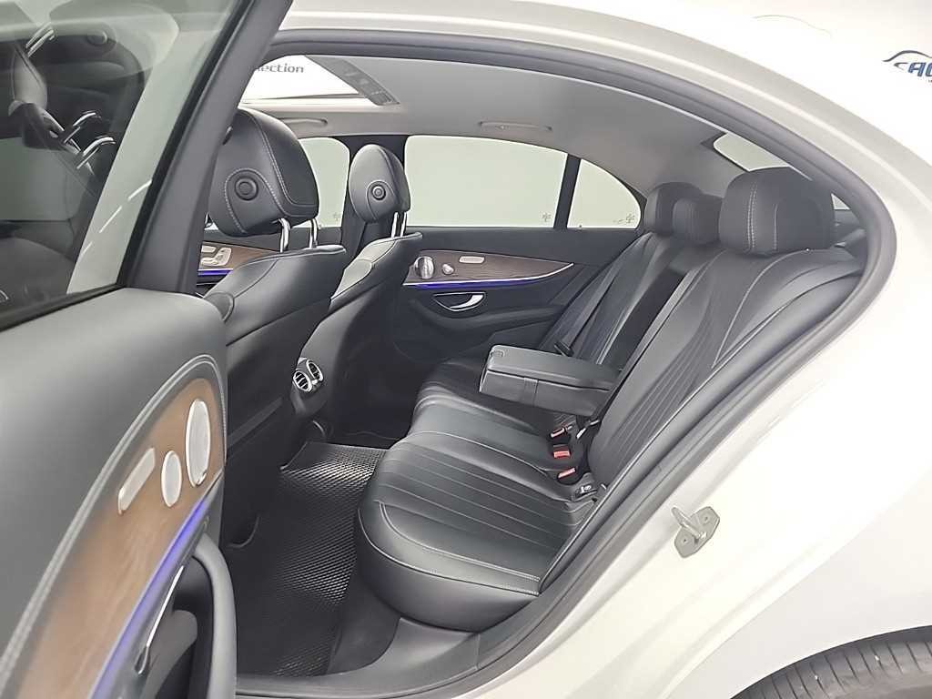 벤츠 E 클래스 E-클래스 W213 E300 4MATIC 익스클루시브 이미지 13