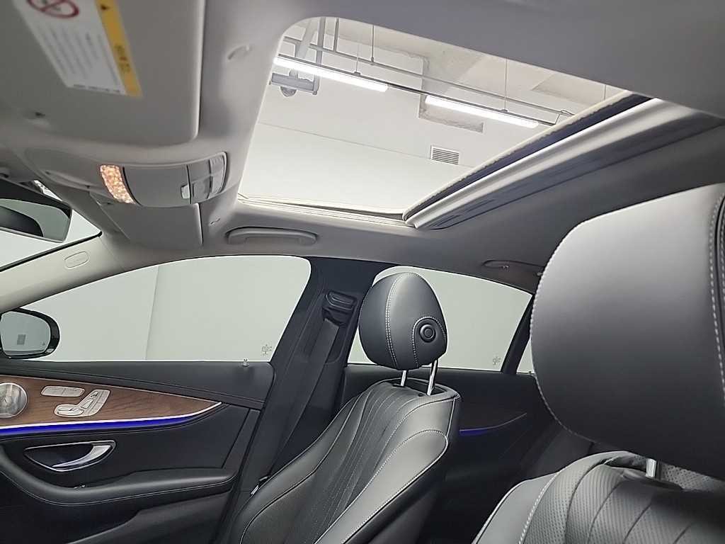 벤츠 E 클래스 E-클래스 W213 E300 4MATIC 익스클루시브 이미지 16