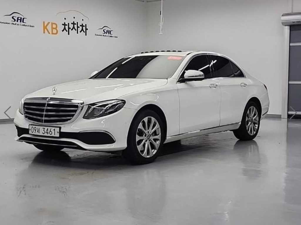 벤츠 E 클래스 E-클래스 W213 E300 4MATIC 익스클루시브 이미지 2