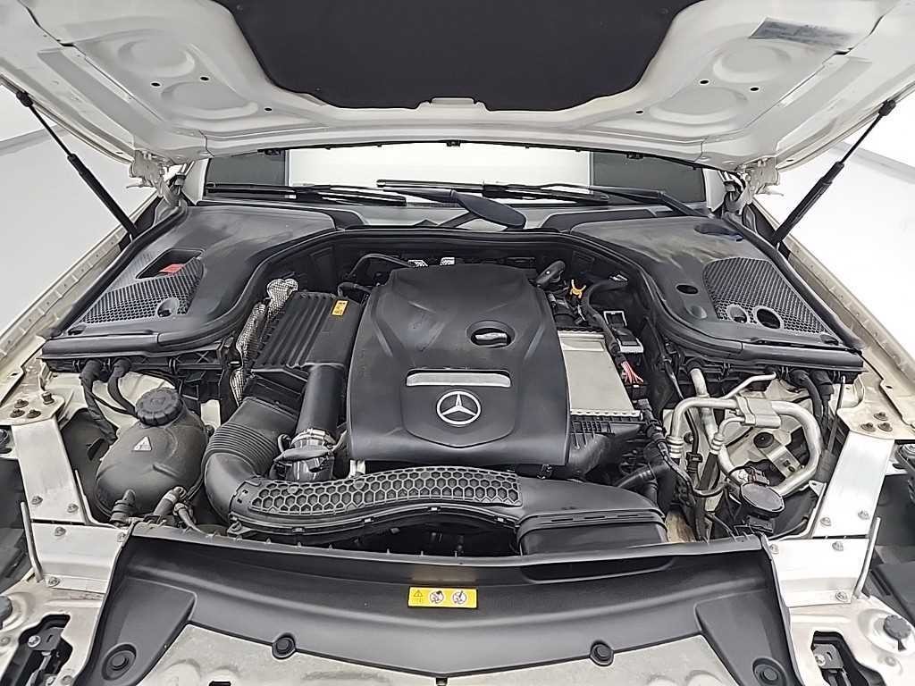 벤츠 E 클래스 E-클래스 W213 E300 4MATIC 익스클루시브 이미지 6