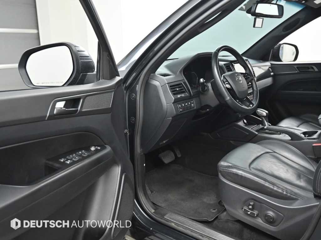 KG모빌리티(쌍용) 렉스턴 더 뉴 렉스턴 스포츠 디젤 2.2 4WD 노블레스 이미지 11