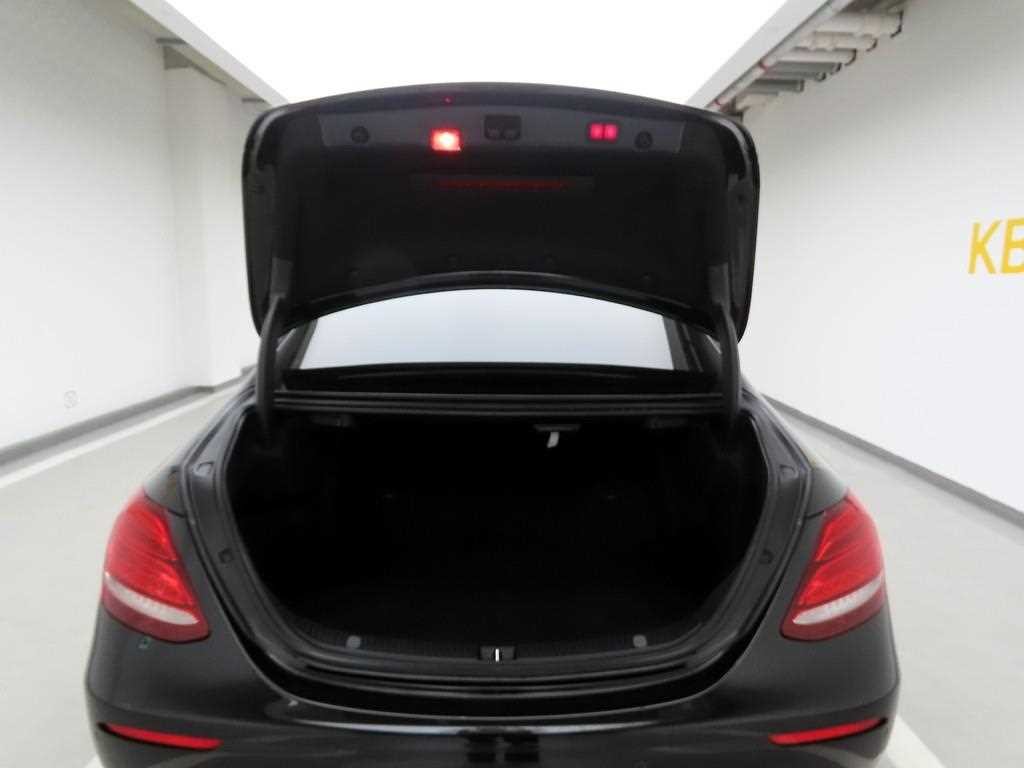 벤츠 E 클래스 E-클래스 W213 E250 아방가르드 이미지 15