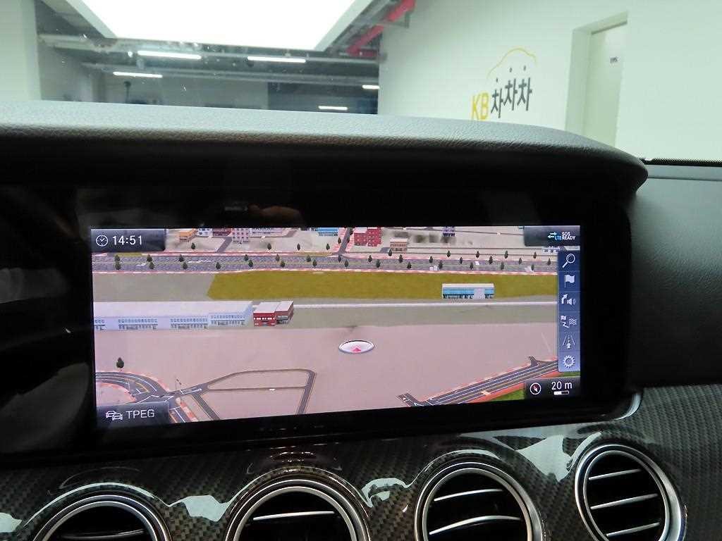 벤츠 E 클래스 E-클래스 W213 E250 아방가르드 이미지 8