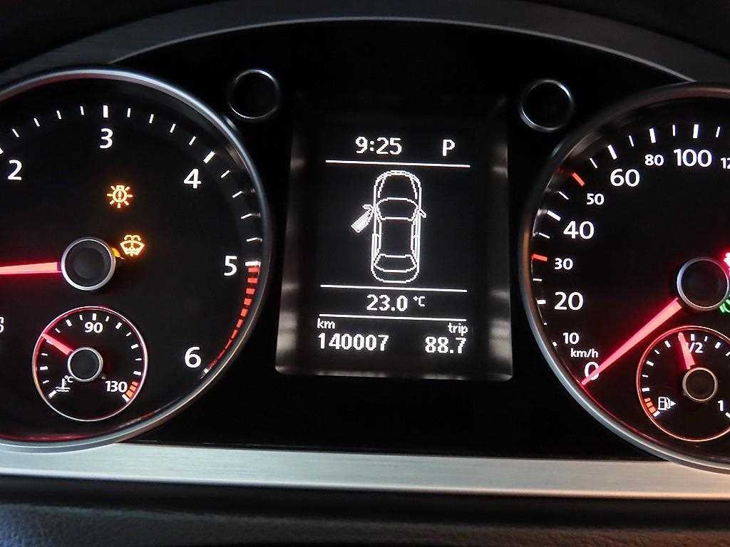 폭스바겐 CC 2.0 TDI 이미지 9