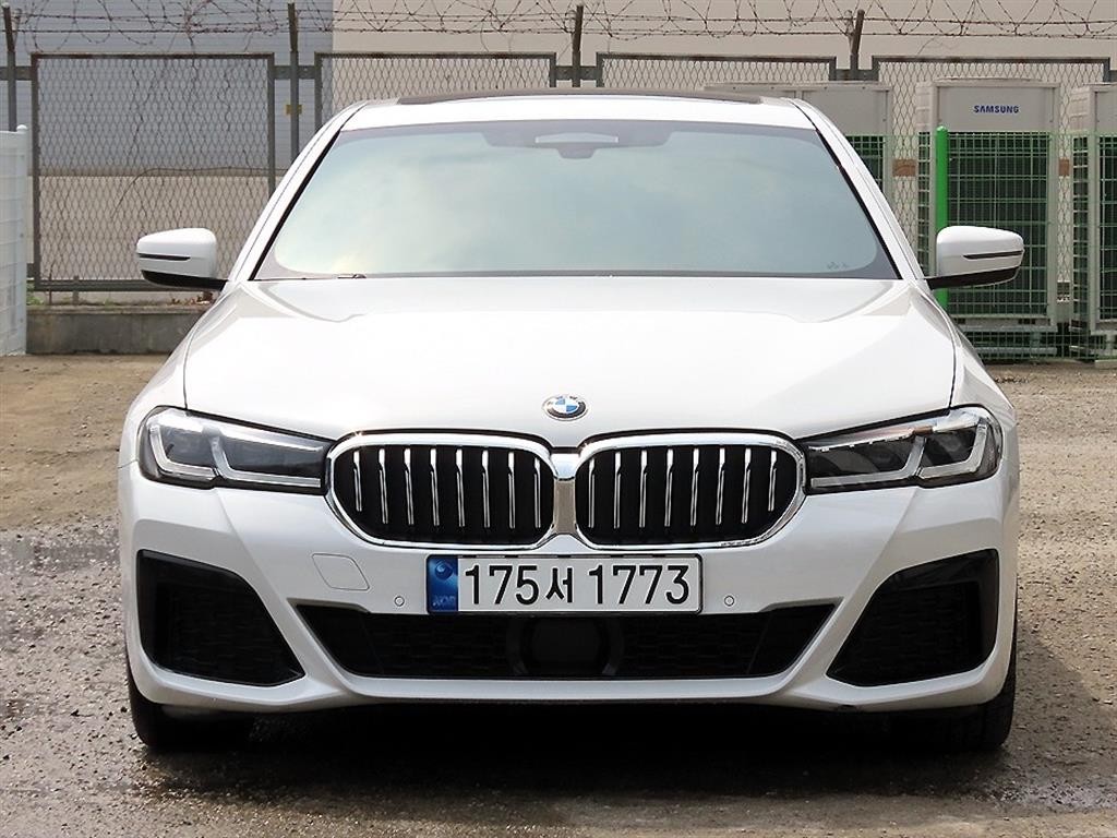 BMW 5시리즈 5시리즈 (G30) 520i M 스포츠 이미지 1