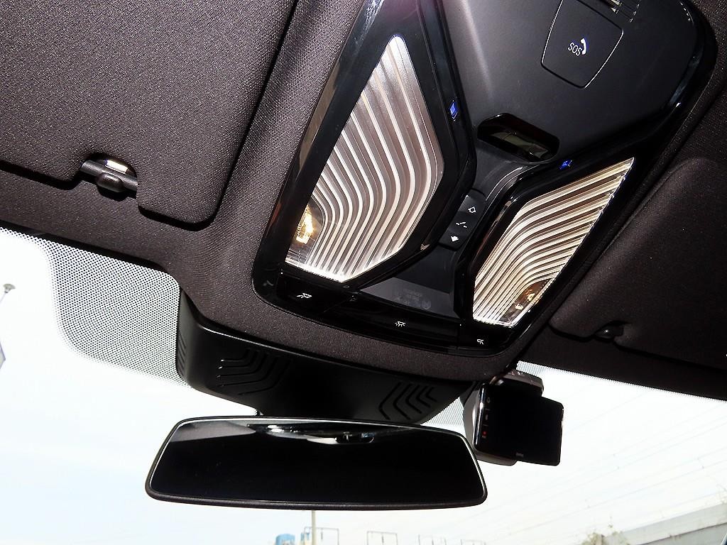BMW 5시리즈 5시리즈 (G30) 520i M 스포츠 이미지 16