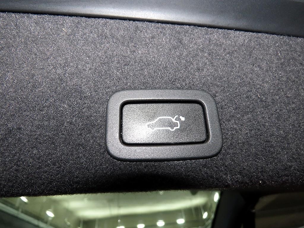 볼보 XC60 D3 이미지 15