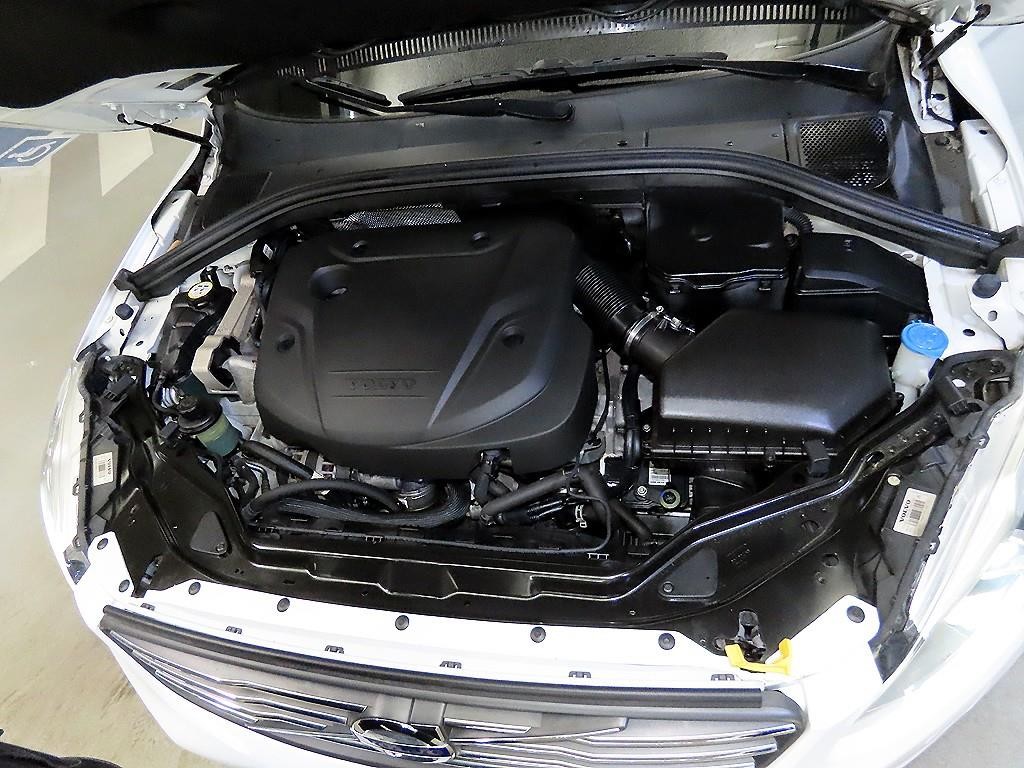 볼보 XC60 D3 이미지 19