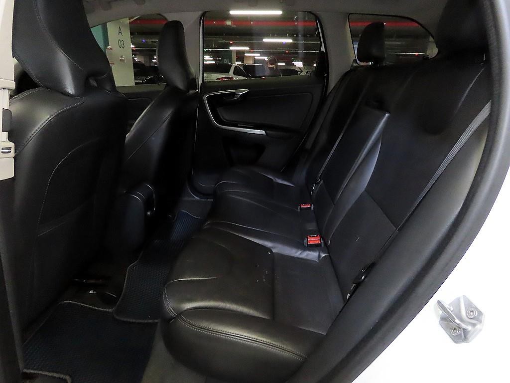볼보 XC60 D3 이미지 7