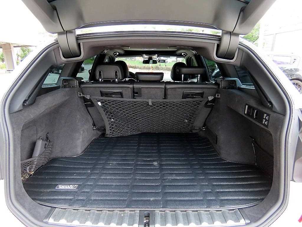 BMW 3시리즈 3시리즈 (G20) 320d 투어링 M 스포츠 이미지 17