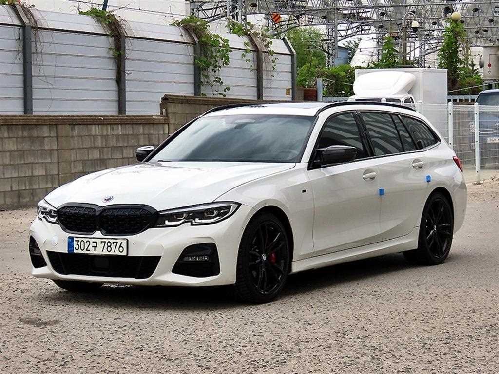 BMW 3시리즈 3시리즈 (G20) 320d 투어링 M 스포츠 이미지 2