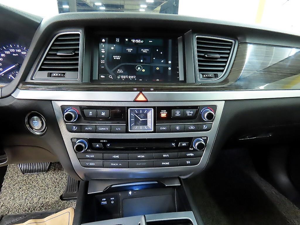 제네시스 G80 2.2D AWD 이미지 14