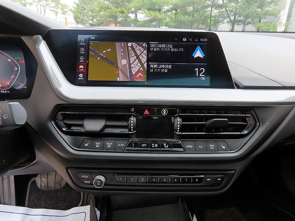 BMW 1시리즈 1시리즈 (F40) 120i 스포츠 이미지 12