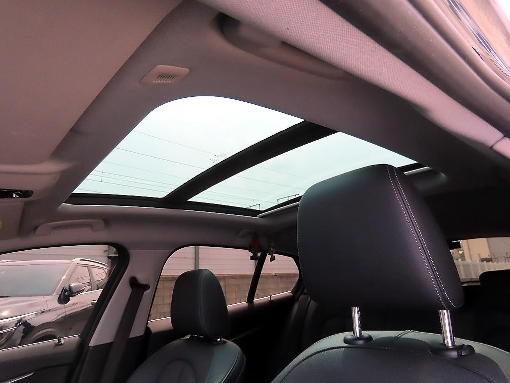 BMW 1시리즈 1시리즈 (F40) 120i 스포츠 이미지 16