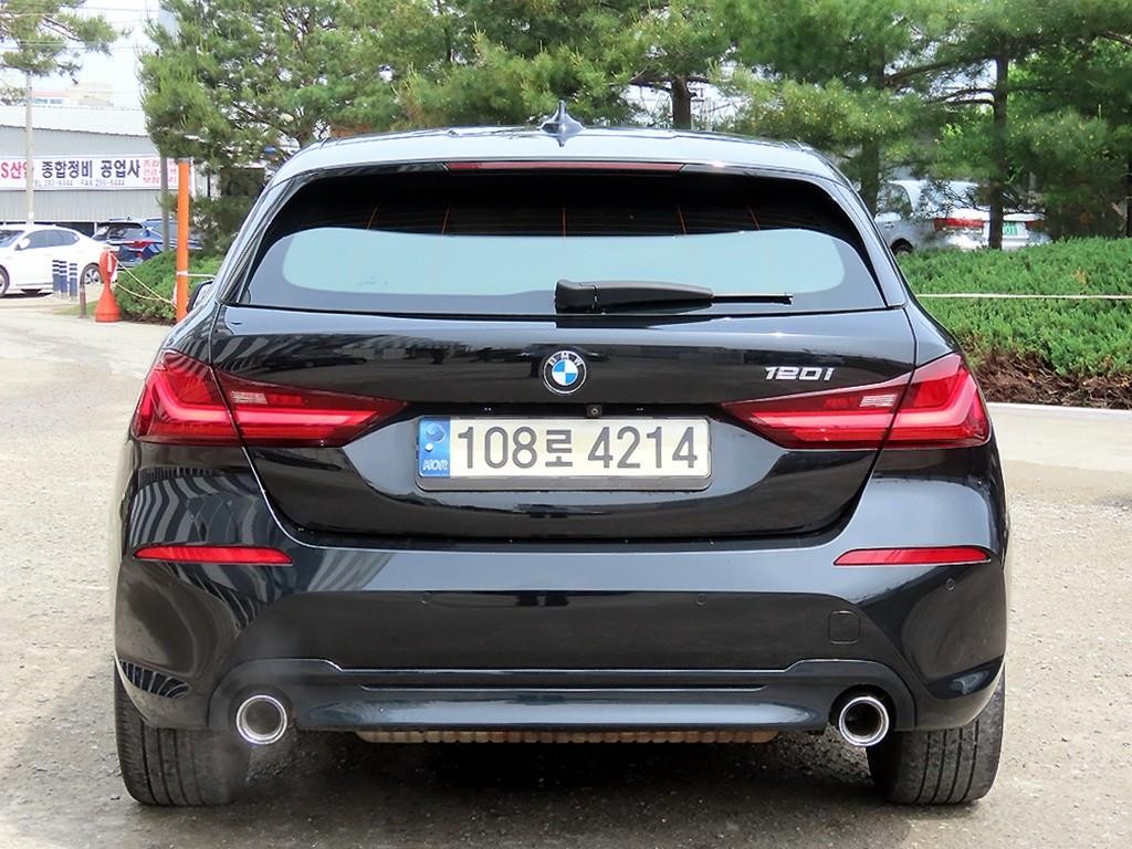 BMW 1시리즈 1시리즈 (F40) 120i 스포츠 이미지 4