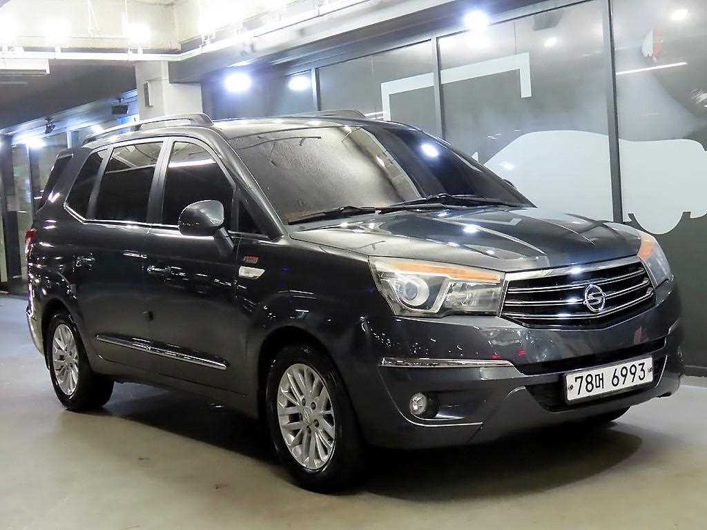 KG모빌리티(쌍용) 코란도 코란도투리스모 4WD GT 11인승 이미지 1