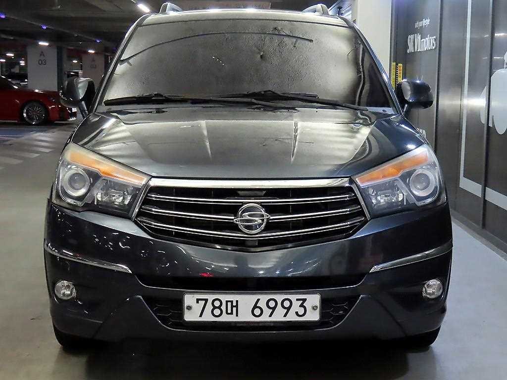 KG모빌리티(쌍용) 코란도 코란도투리스모 4WD GT 11인승 이미지 2